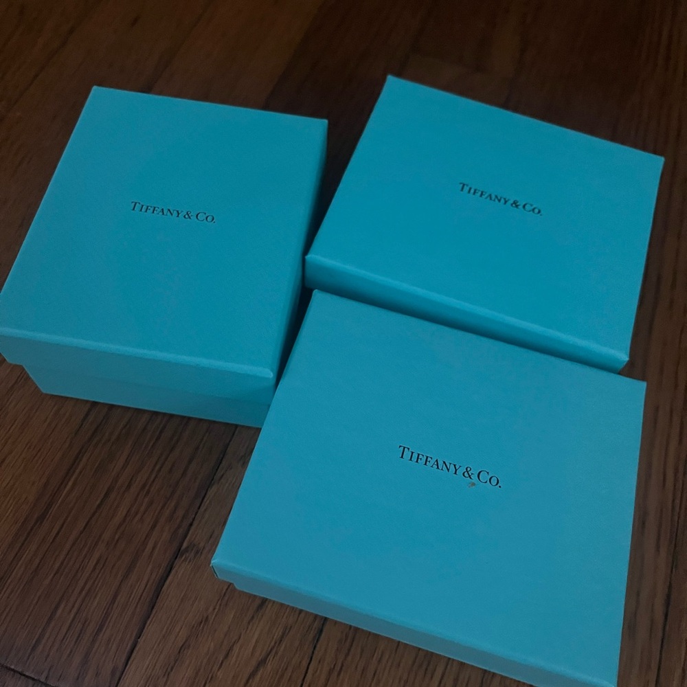 Tiffany’s gift boxes 3 wow low price for 3!